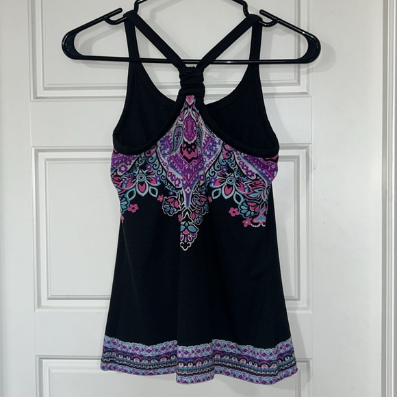 (3 for $15) Athletic Halter Top 🩵💜🩷🖤 - Picture 2 of 3